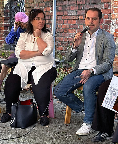 KulturStadtQuartier: v.l.n.r. Diskussionsrunde mit Melanie Kühnemann-Grunow und Dr. Ersin Nas.