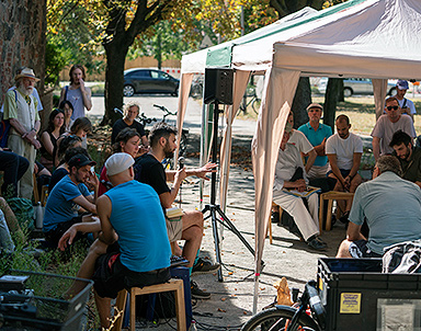 Statements und Diskussion KulturStadtQuartier (links im Bild spricht): Yasser Almaamoun