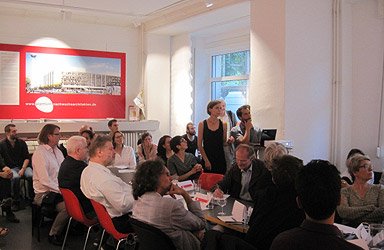 Smart city, smart living: Anders Wohnen im Quartier - Ausstellungseröffnung und Round Table Talk
